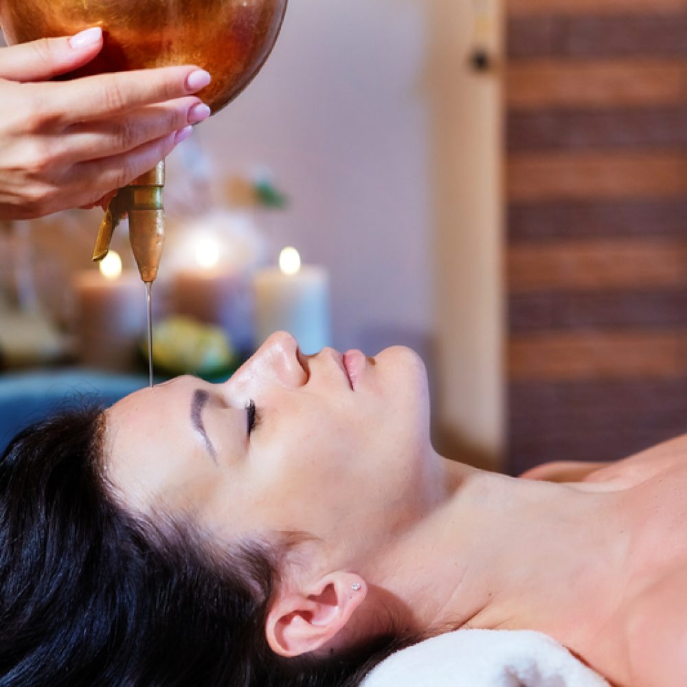 ayurveda body treatments shirodhara